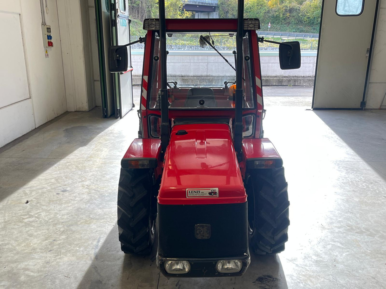 ANTONIO CARRARO TC 8400 F - Traktor: slika 3 ANTONIO CARRARO TC 8400 F - Traktor: slika 3