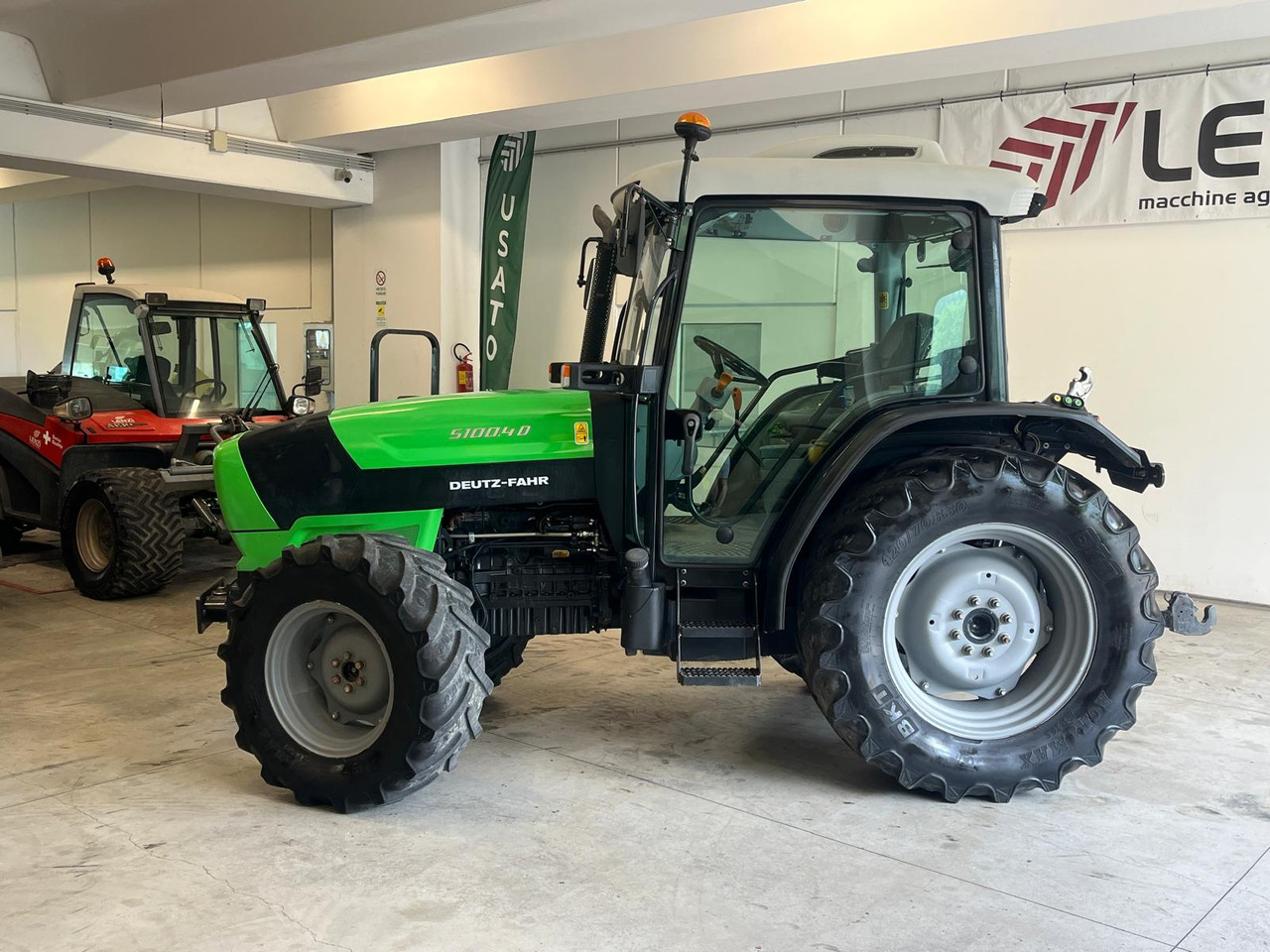 DEUTZ-FAHR 5100.4 D - Traktor: slika 5 DEUTZ-FAHR 5100.4 D - Traktor: slika 5