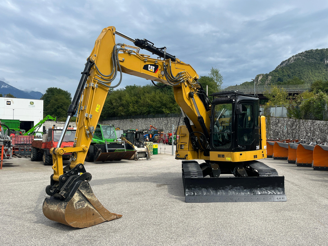 ESCAVATORE CAT 315F L - Mini bager: slika 3 ESCAVATORE CAT 315F L - Mini bager: slika 3