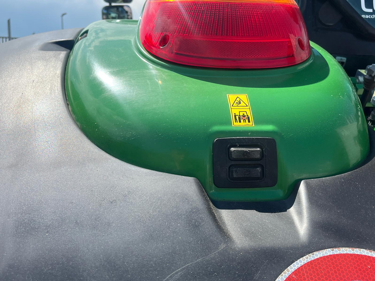 Traktor JOHN DEERE 5115R: slika 9