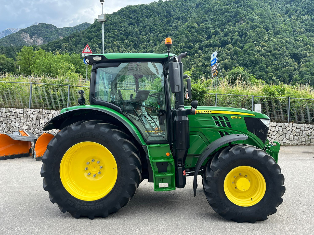 JOHN DEERE 6130 - Traktor: slika 5 JOHN DEERE 6130 - Traktor: slika 5