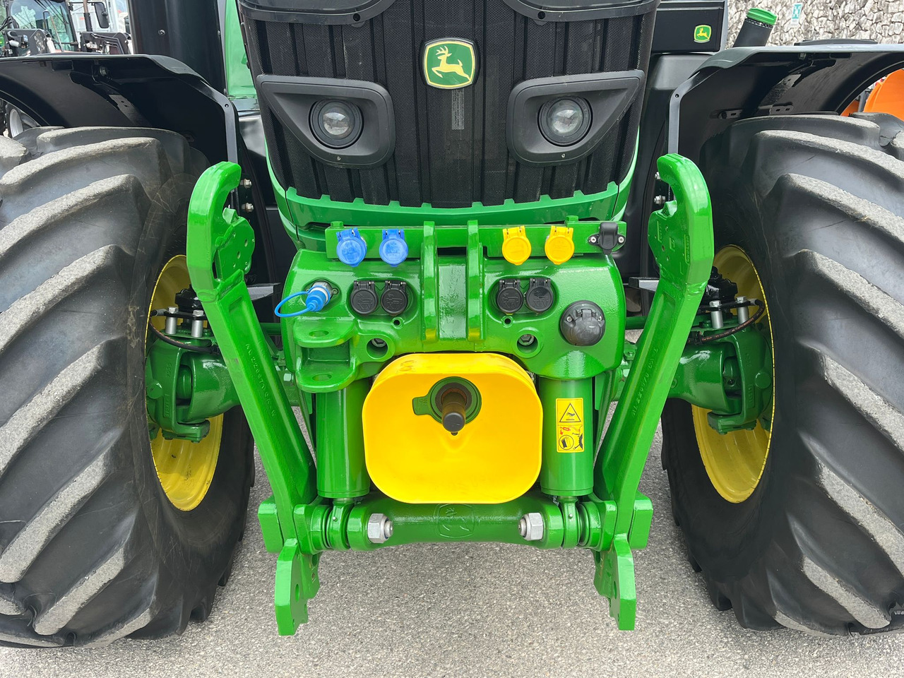 JOHN DEERE 6130 - Traktor: slika 3 JOHN DEERE 6130 - Traktor: slika 3