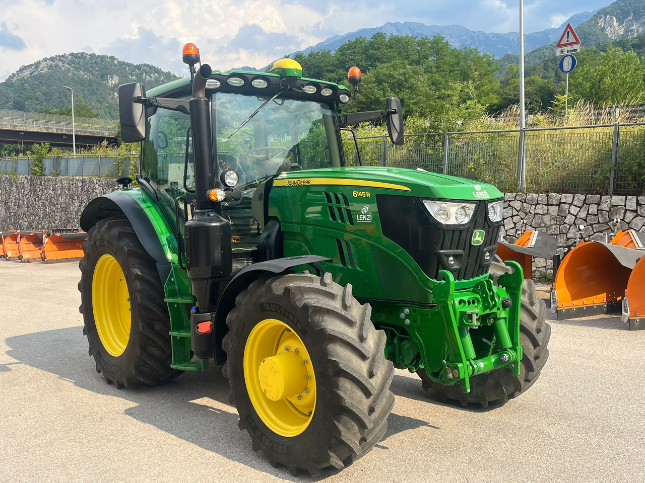 JOHN DEERE 6145 R - Traktor: slika 4 JOHN DEERE 6145 R - Traktor: slika 4