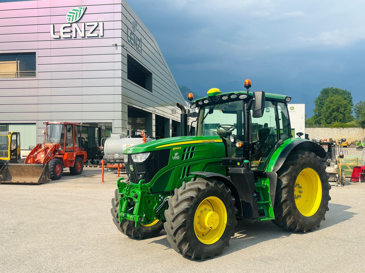 JOHN DEERE 6145 R - Traktor: slika 1 JOHN DEERE 6145 R - Traktor: slika 1