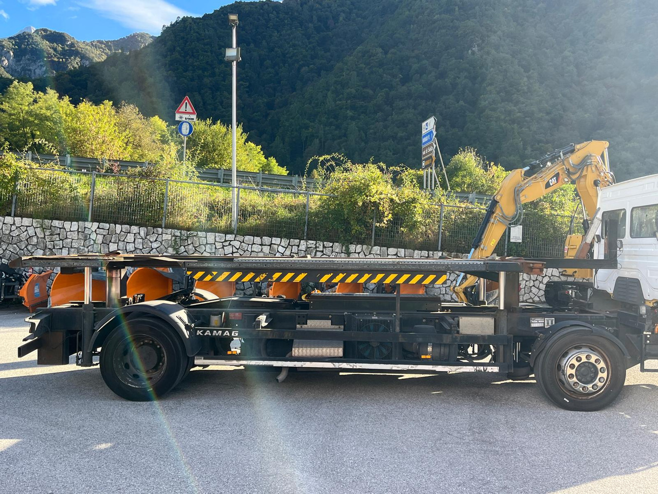 STRADALE MERCEDES-BENZ KAMAG - Kamion za prevoz kontejnera/ Kamion sa promenjivim sandukom: slika 5 STRADALE MERCEDES-BENZ KAMAG - Kamion za prevoz kontejnera/ Kamion sa promenjivim sandukom: slika 5