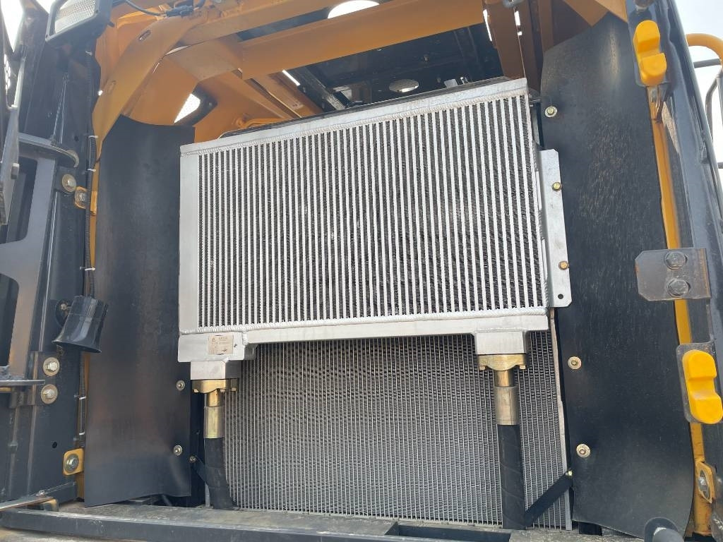 临工 956 - Utovarivač točkaš: slika 4 临工 956 - Utovarivač točkaš: slika 4