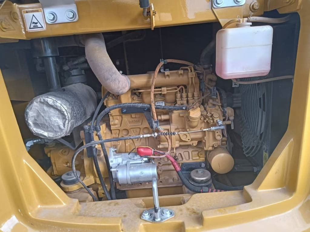 CAT 305.5 - Mini bager: slika 3 CAT 305.5 - Mini bager: slika 3