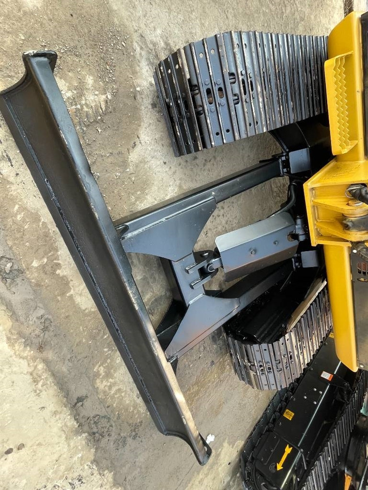 CAT 305 C CR - Mini bager: slika 2 CAT 305 C CR - Mini bager: slika 2