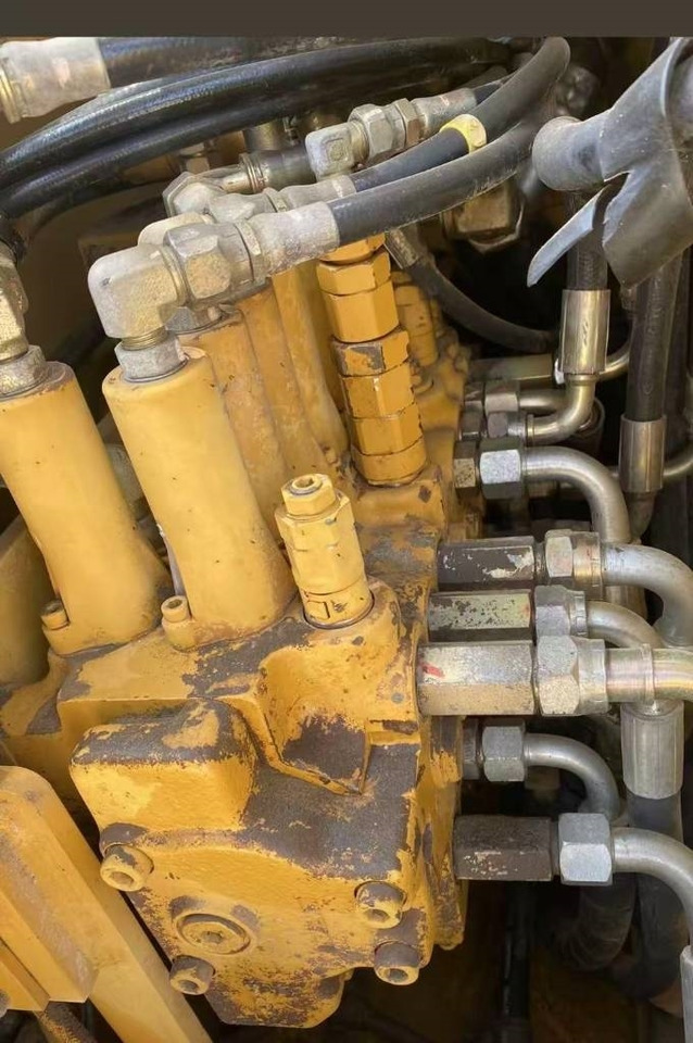 CAT 308 - Mini bager: slika 2 CAT 308 - Mini bager: slika 2