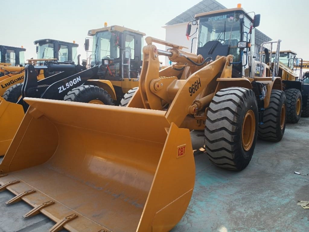 CAT 966 H - Utovarivač točkaš: slika 5 CAT 966 H - Utovarivač točkaš: slika 5
