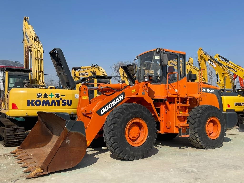 Doosan DL 505 - Utovarivač točkaš: slika 1 Doosan DL 505 - Utovarivač točkaš: slika 1