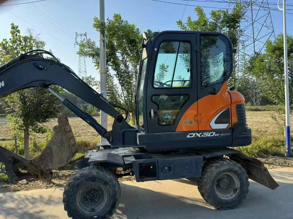 Doosan DX 60 - Bager guseničar: slika 1 Doosan DX 60 - Bager guseničar: slika 1