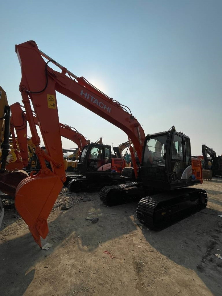 Hitachi ZX 130 H - Bager guseničar: slika 2 Hitachi ZX 130 H - Bager guseničar: slika 2