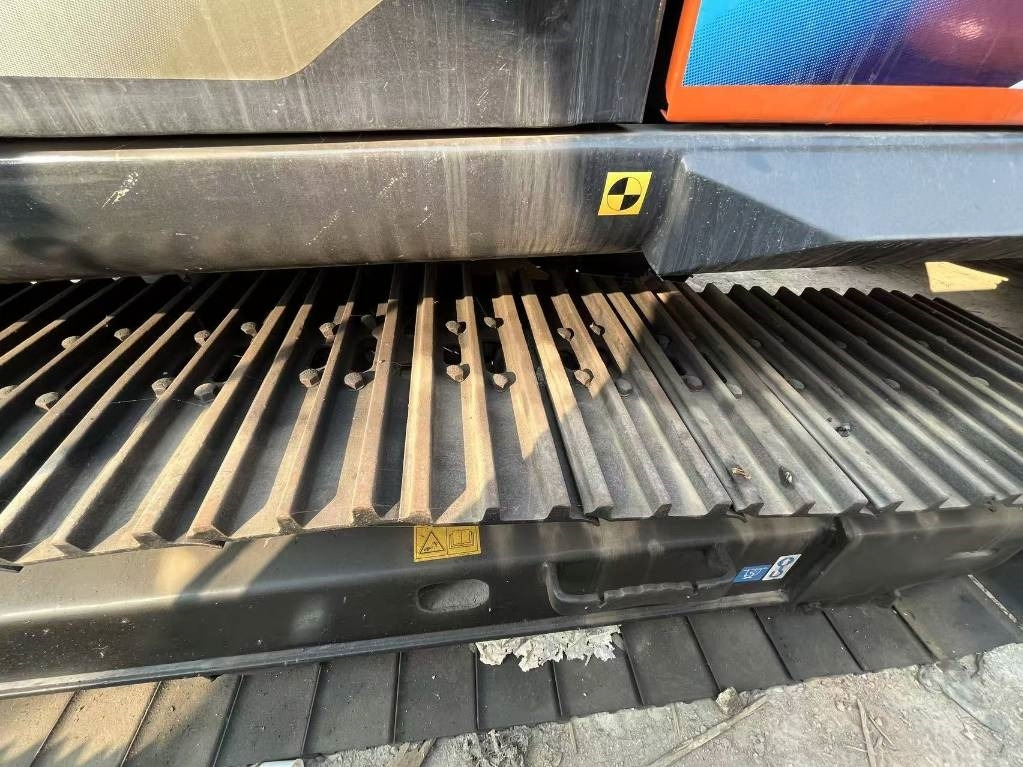 Hitachi ZX 160 - Bager guseničar: slika 5 Hitachi ZX 160 - Bager guseničar: slika 5