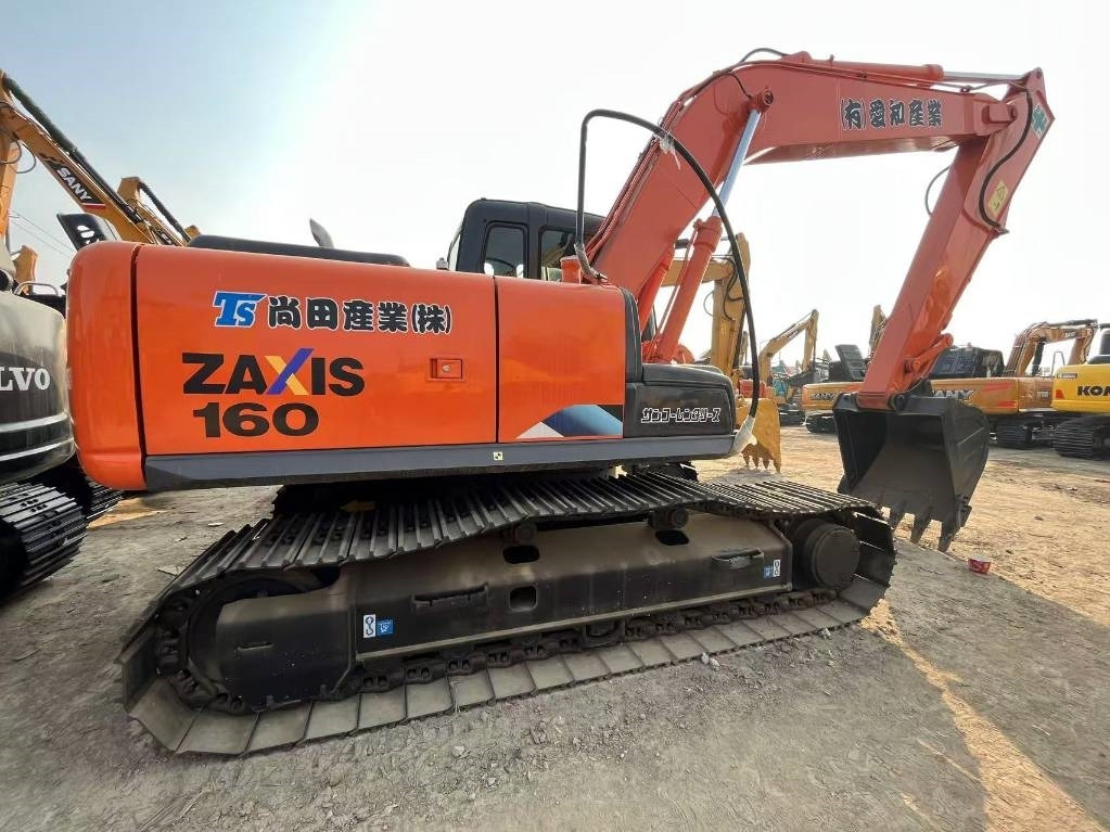 Hitachi ZX 160 LC - Bager guseničar: slika 1 Hitachi ZX 160 LC - Bager guseničar: slika 1