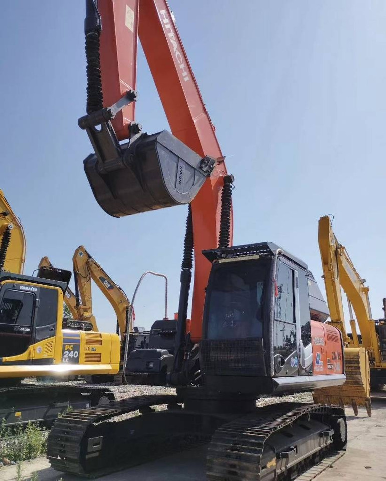 Hitachi ZX 240 - Bager guseničar: slika 1 Hitachi ZX 240 - Bager guseničar: slika 1