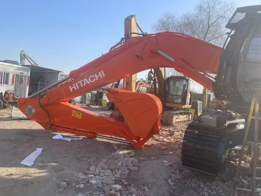Hitachi ZX 350 - Bager guseničar: slika 2 Hitachi ZX 350 - Bager guseničar: slika 2