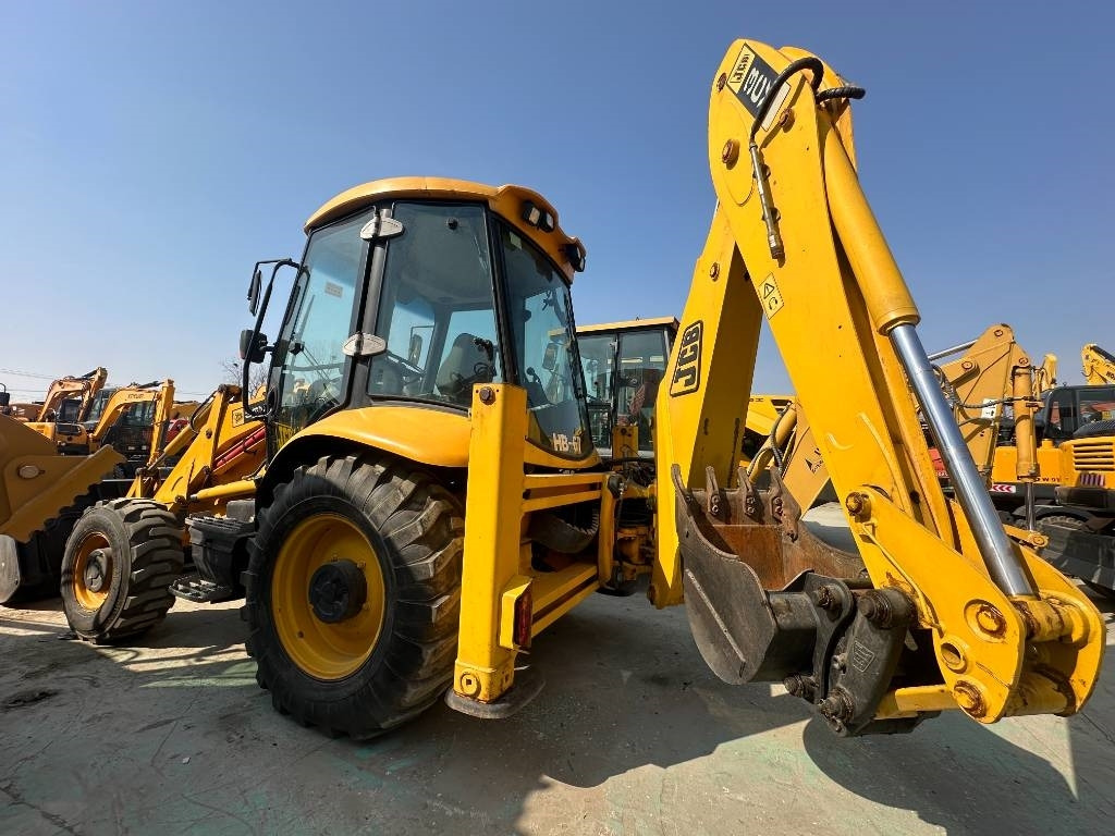 JCB 3 CX - Bager utovarivač: slika 4 JCB 3 CX - Bager utovarivač: slika 4