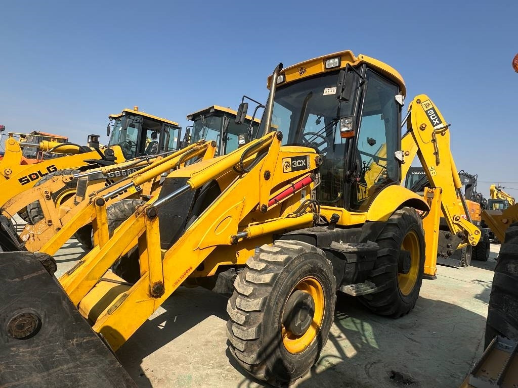 JCB 3 CX - Bager utovarivač: slika 5 JCB 3 CX - Bager utovarivač: slika 5