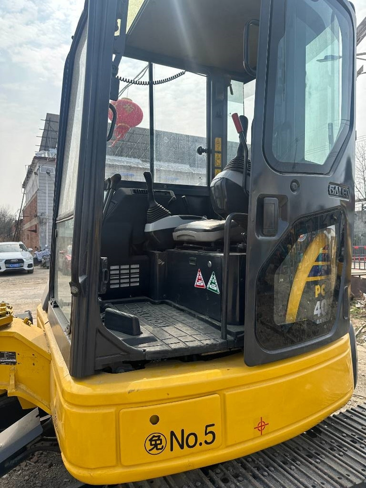 Bager guseničar Komatsu 40MR: slika 9
