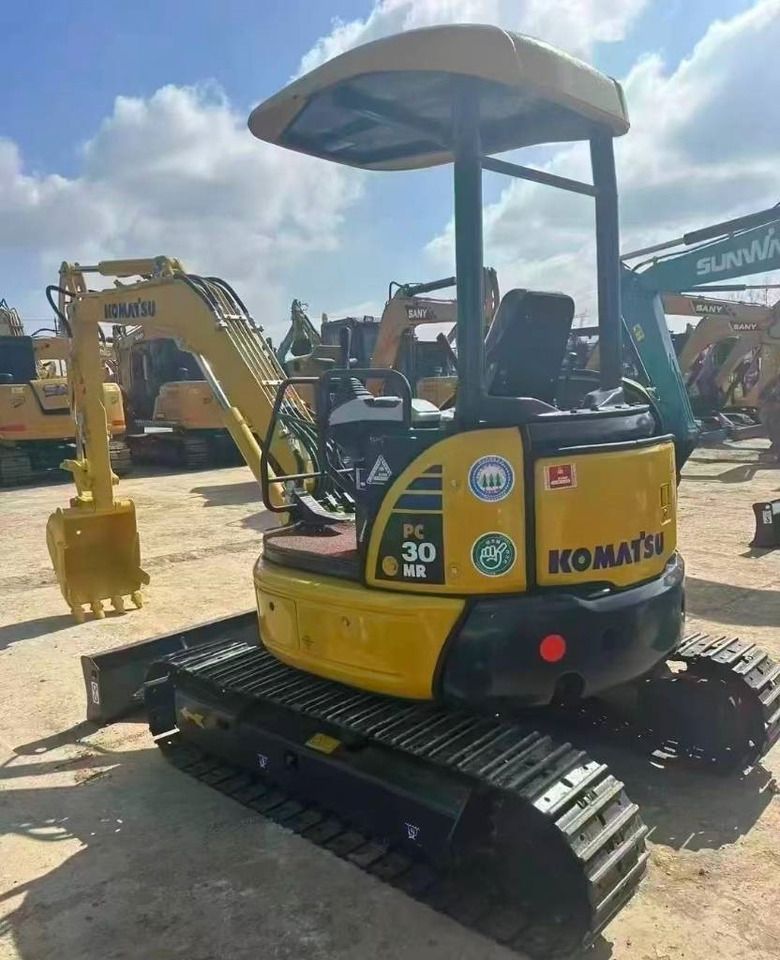 Mini bager Komatsu PC 30: slika 8