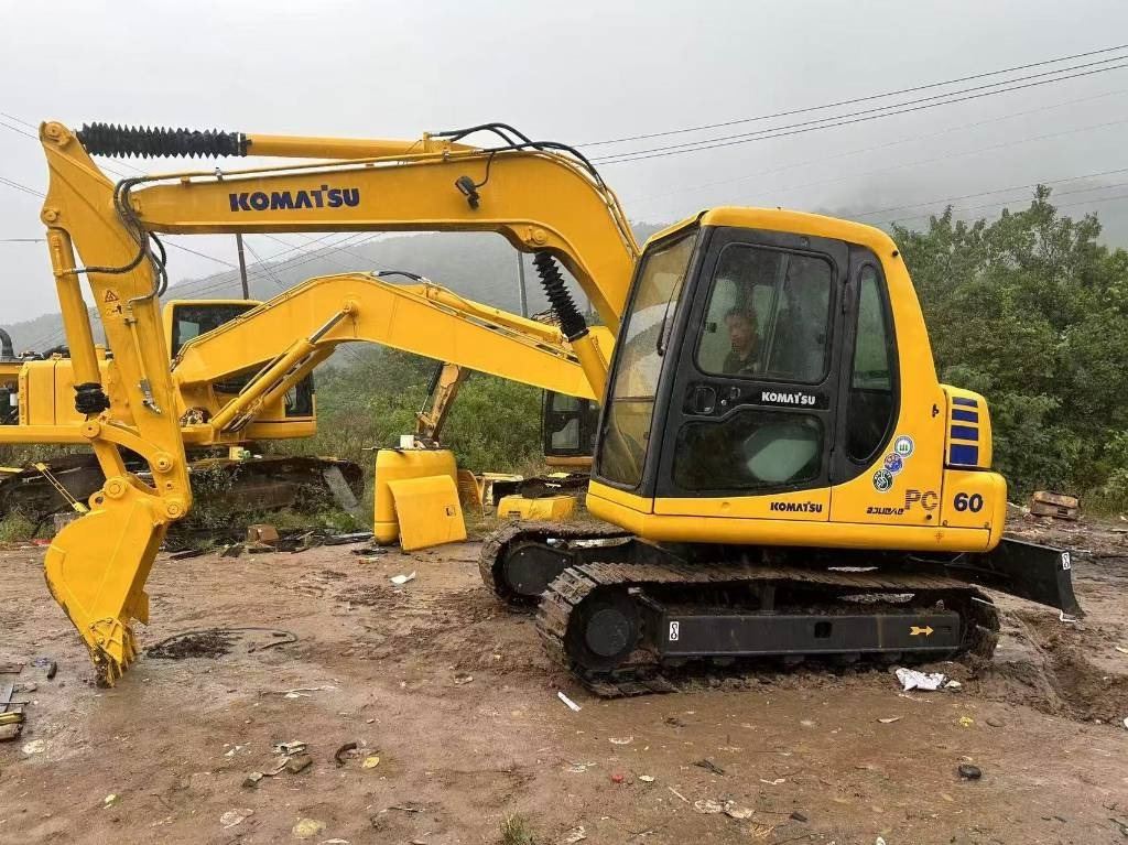 Komatsu PC 60 - Mini bager: slika 2 Komatsu PC 60 - Mini bager: slika 2