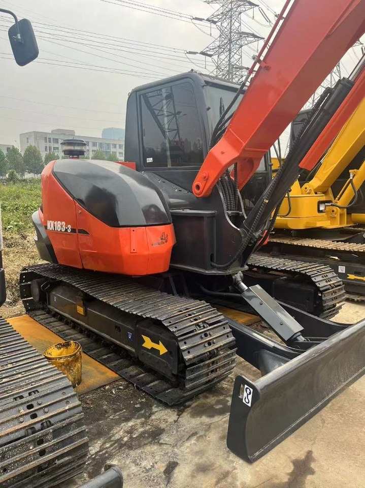 Kubota 183 - Bager guseničar: slika 3 Kubota 183 - Bager guseničar: slika 3