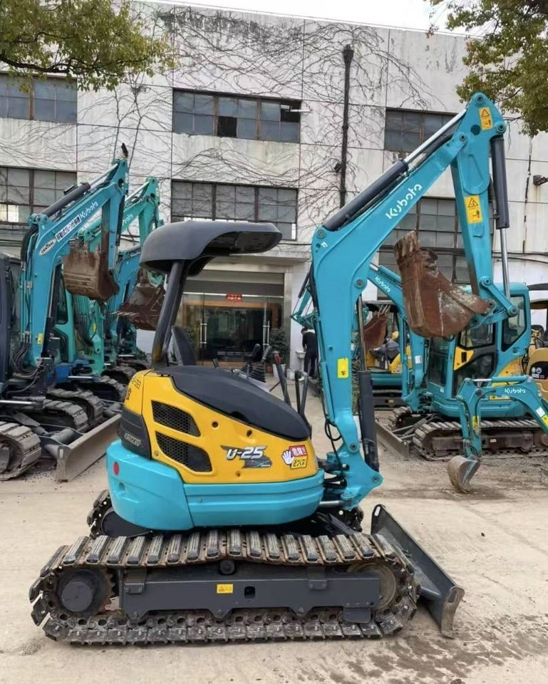 Kubota 25 - Mini bager: slika 4 Kubota 25 - Mini bager: slika 4