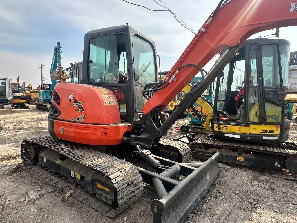 Kubota U 35 - Mini bager: slika 4 Kubota U 35 - Mini bager: slika 4