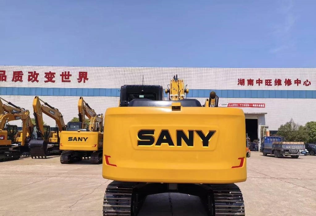 Sany SY 135 - Bager guseničar: slika 2 Sany SY 135 - Bager guseničar: slika 2