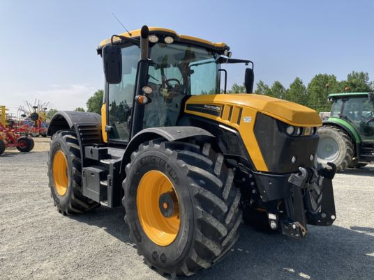 JCB FASTRAC 4220 - Traktor: slika 1 JCB FASTRAC 4220 - Traktor: slika 1