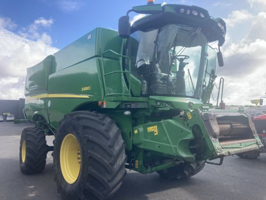 John Deere S680 - Kombinovani kombajn: slika 2 John Deere S680 - Kombinovani kombajn: slika 2
