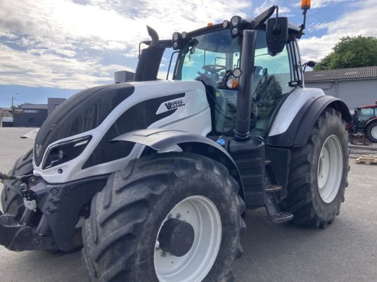 Valtra T214 DIRECT - Traktor: slika 1 Valtra T214 DIRECT - Traktor: slika 1