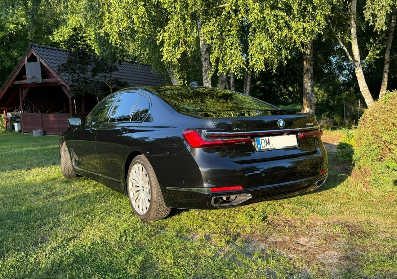 BMW SERIA 7 II (G11/G12) BMW SERIA 7 740d Xdrive 340KM Luxury+Exclusive Masaże Adaptiv Oś Lasery 2022 FV2 - Limuzina: slika 2 BMW SERIA 7 II (G11/G12) BMW SERIA 7 740d Xdrive 340KM Luxury+Exclusive Masaże Adaptiv Oś Lasery 2022 FV2 - Limuzina: slika 2