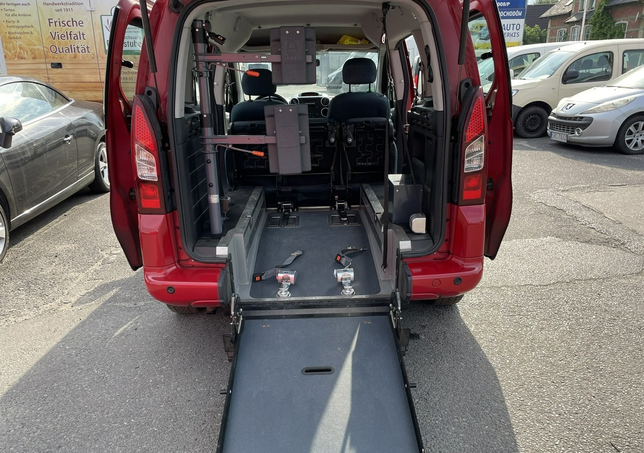 Citroen Berlingo II Berlingo 1.6 do przewozu Niepełnosprawnych inwalida rampa 2018 - Automobil: slika 3 Citroen Berlingo II Berlingo 1.6 do przewozu Niepełnosprawnych inwalida rampa 2018 - Automobil: slika 3