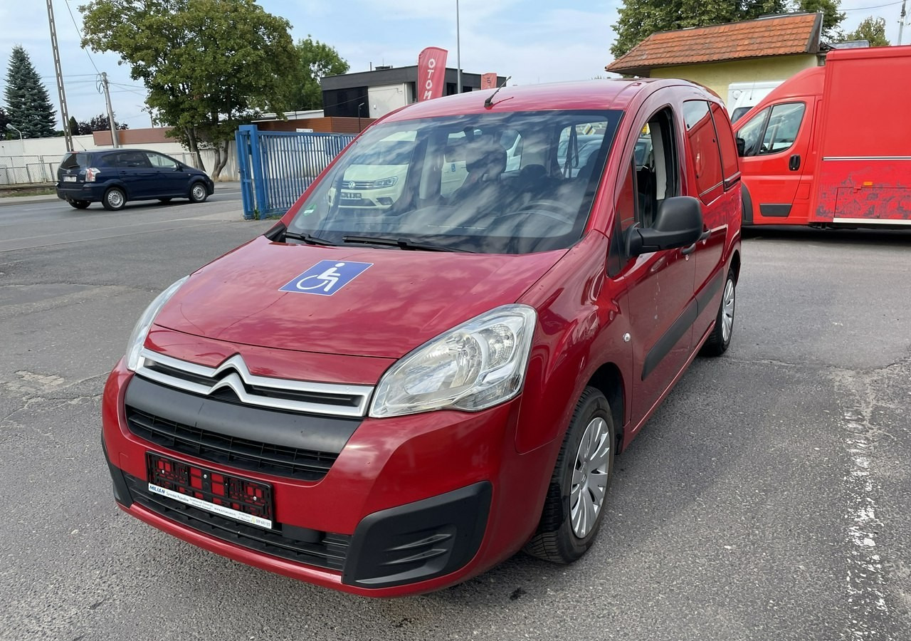 Citroen Berlingo II Berlingo 1.6 do przewozu Niepełnosprawnych inwalida rampa 2018 - Automobil: slika 5 Citroen Berlingo II Berlingo 1.6 do przewozu Niepełnosprawnych inwalida rampa 2018 - Automobil: slika 5
