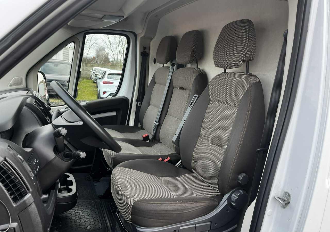 Citroen Jumper Jumper 2.2-140KM Długi Wysoki Klima Kamera 106tkm Model 2022 - Furgon: slika 3 Citroen Jumper Jumper 2.2-140KM Długi Wysoki Klima Kamera 106tkm Model 2022 - Furgon: slika 3