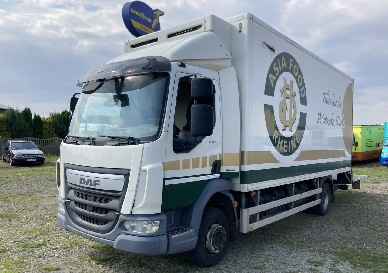 DAF Inny DAF DAF LF210FA Chłodnia Konvekta Hydro klapa 2014 - Dostavno vozilo hladnjača: slika 2 DAF Inny DAF DAF LF210FA Chłodnia Konvekta Hydro klapa 2014 - Dostavno vozilo hladnjača: slika 2
