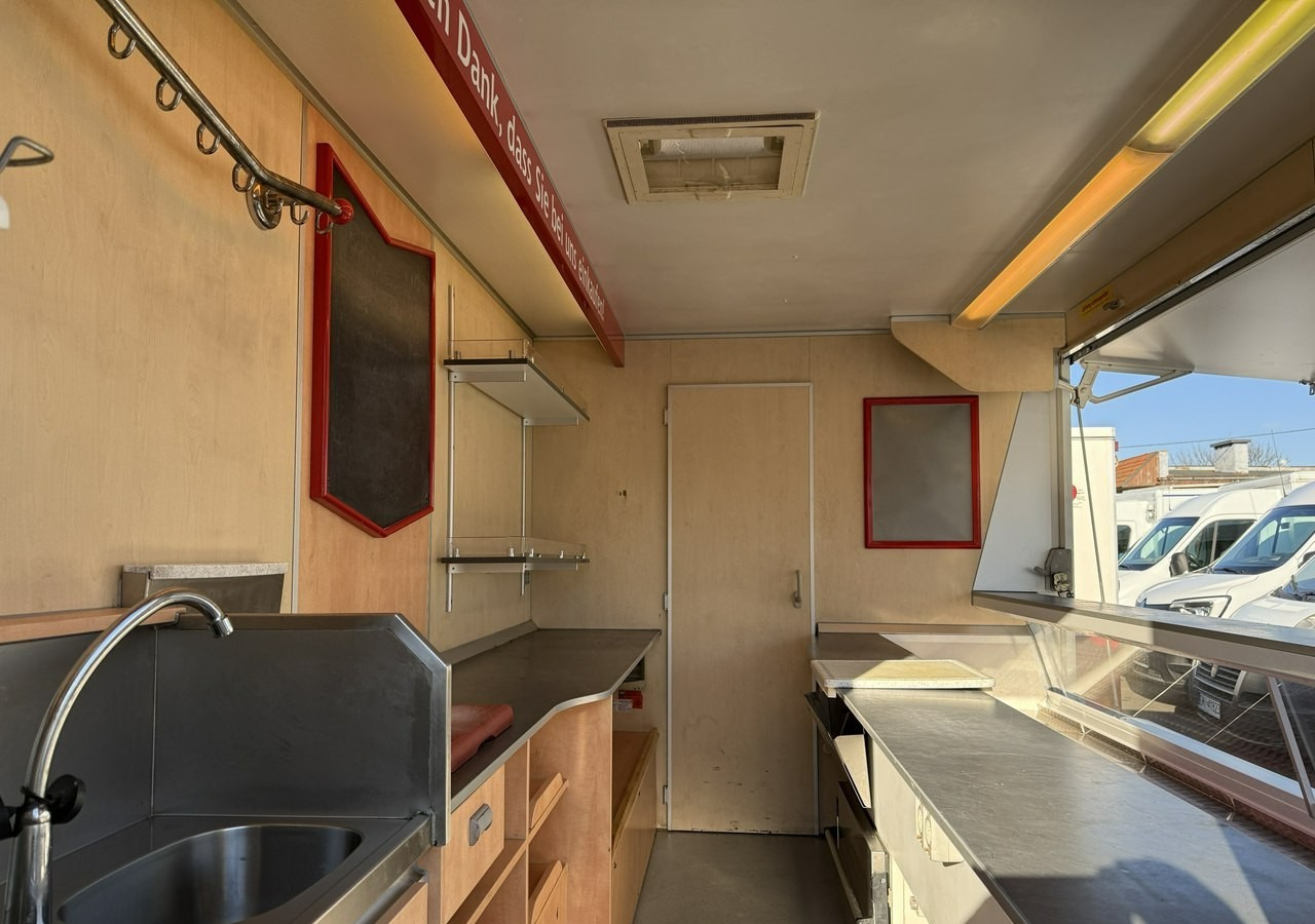 Renault Master Autosklep wędlin Gastronomiczny Food Truck Foodtruck Sklep Borco 201 - Druga mašina: slika 2 Renault Master Autosklep wędlin Gastronomiczny Food Truck Foodtruck Sklep Borco 201 - Druga mašina: slika 2