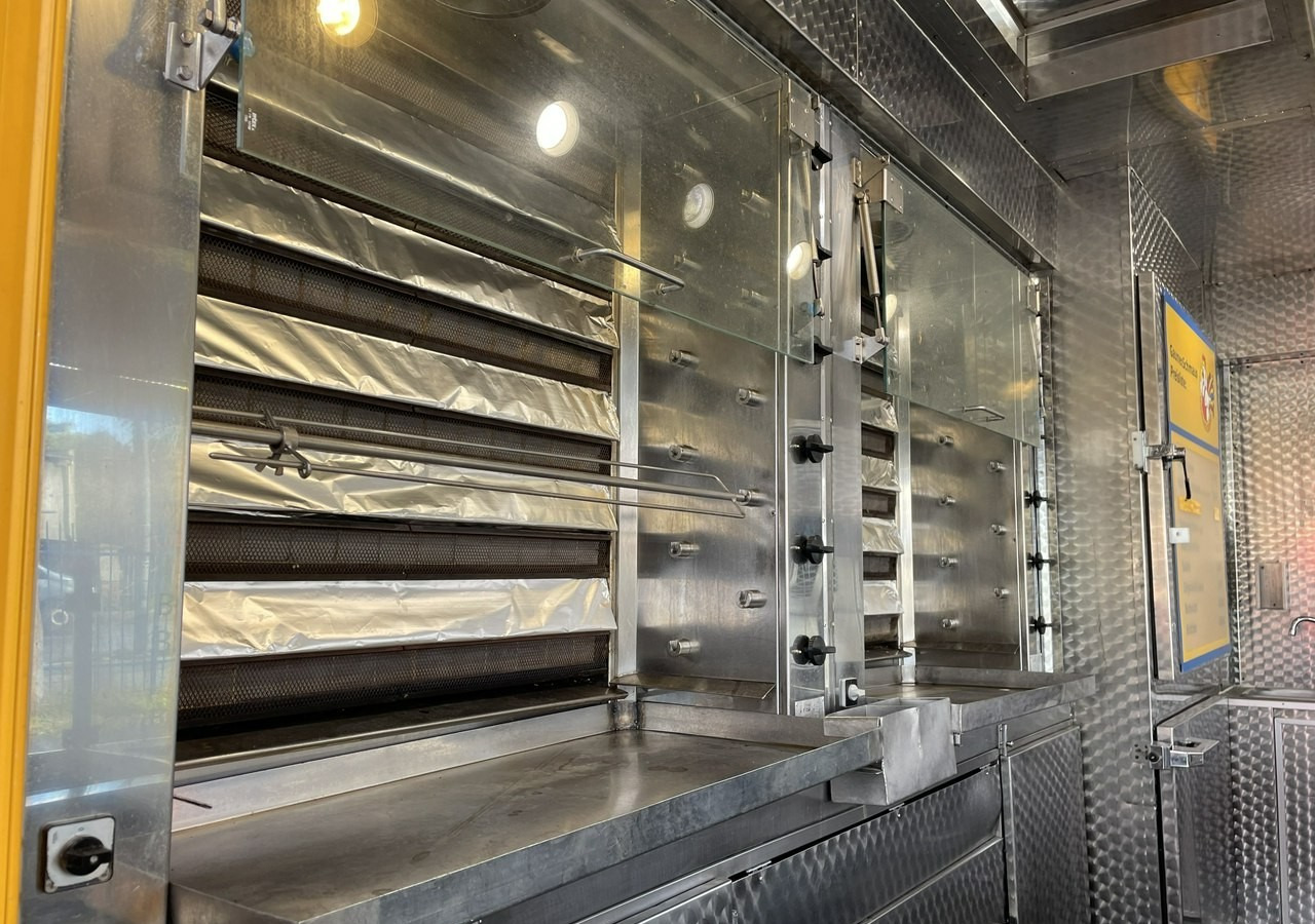 Fiat Ducato Autosklep Autogrill Gastronomiczny Food Truck Foodtruck sklep bar20 - Hrana kamion: slika 2 Fiat Ducato Autosklep Autogrill Gastronomiczny Food Truck Foodtruck sklep bar20 - Hrana kamion: slika 2