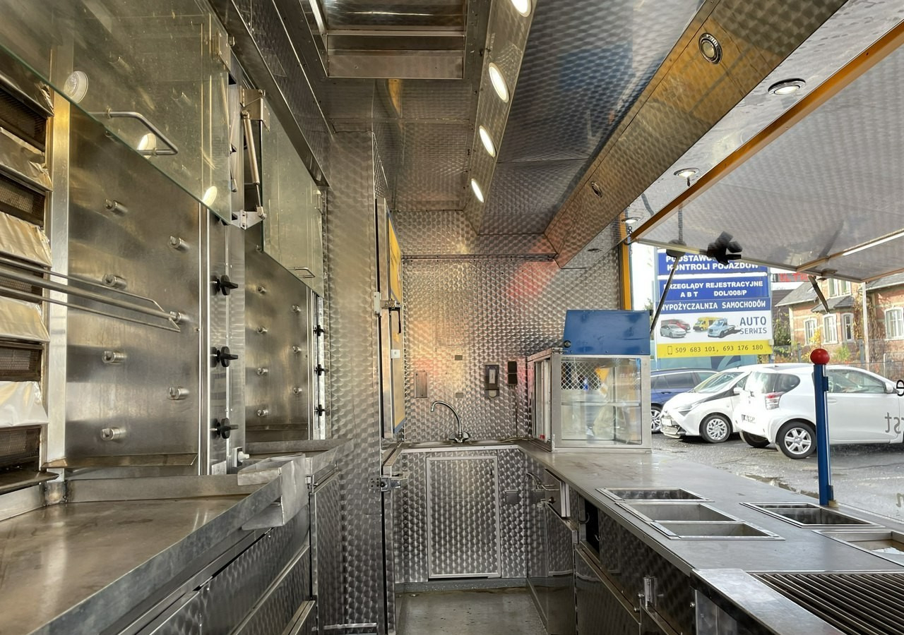Fiat Ducato Autosklep Autogrill Gastronomiczny Food Truck Foodtruck sklep bar20 - Hrana kamion: slika 5 Fiat Ducato Autosklep Autogrill Gastronomiczny Food Truck Foodtruck sklep bar20 - Hrana kamion: slika 5