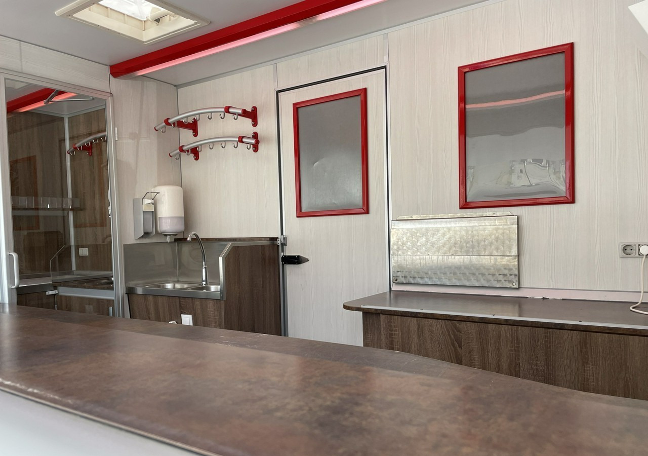 Fiat Ducato Autosklep Gastronomiczny Food Truck Foodtruck sklep W-zasil 2015 - Hrana kamion: slika 3 Fiat Ducato Autosklep Gastronomiczny Food Truck Foodtruck sklep W-zasil 2015 - Hrana kamion: slika 3