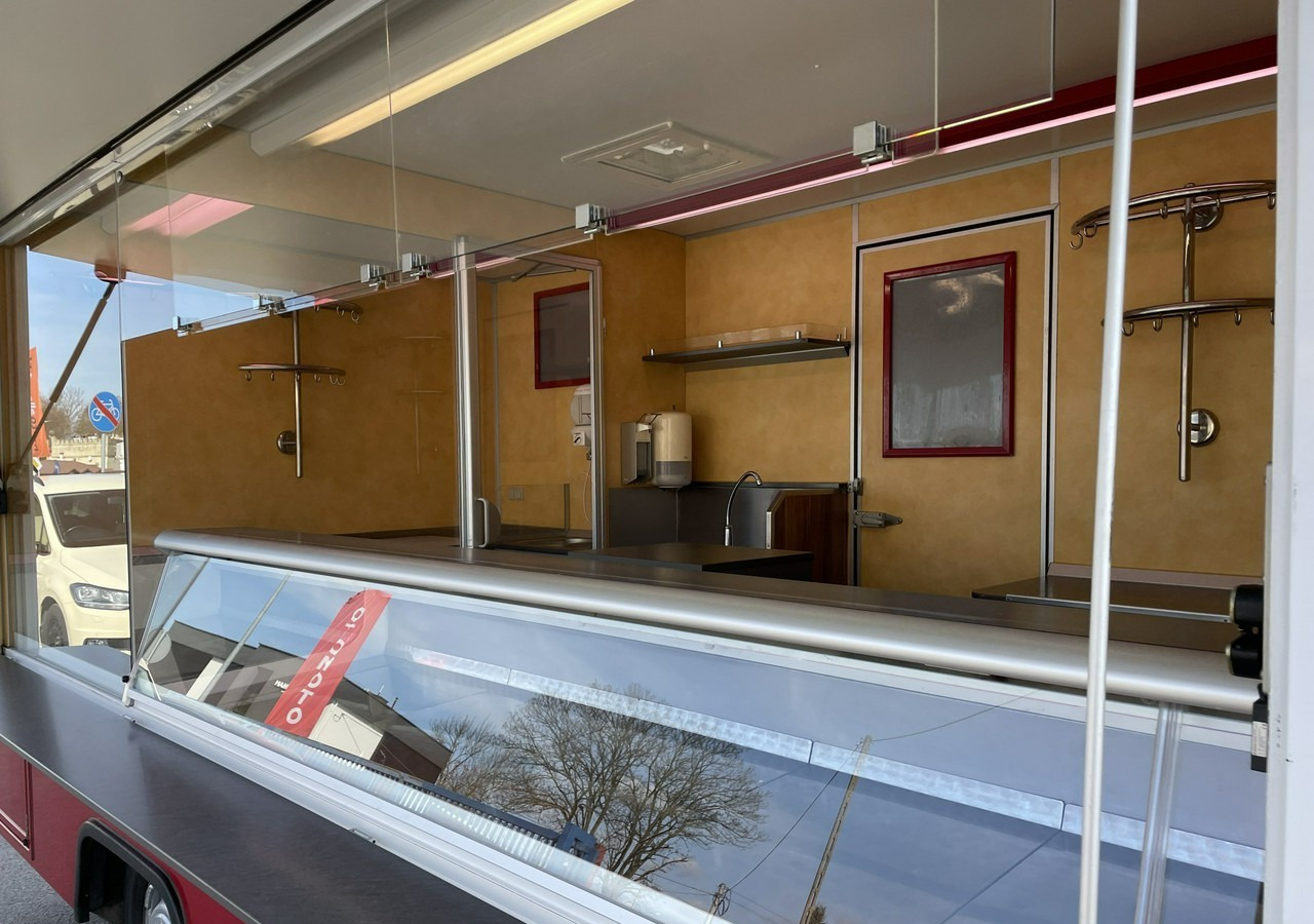 Fiat Ducato Autosklep Gastronomiczny Food Truck Foodtruck sklep W-zasil Borco 20 - Hrana kamion: slika 3 Fiat Ducato Autosklep Gastronomiczny Food Truck Foodtruck sklep W-zasil Borco 20 - Hrana kamion: slika 3