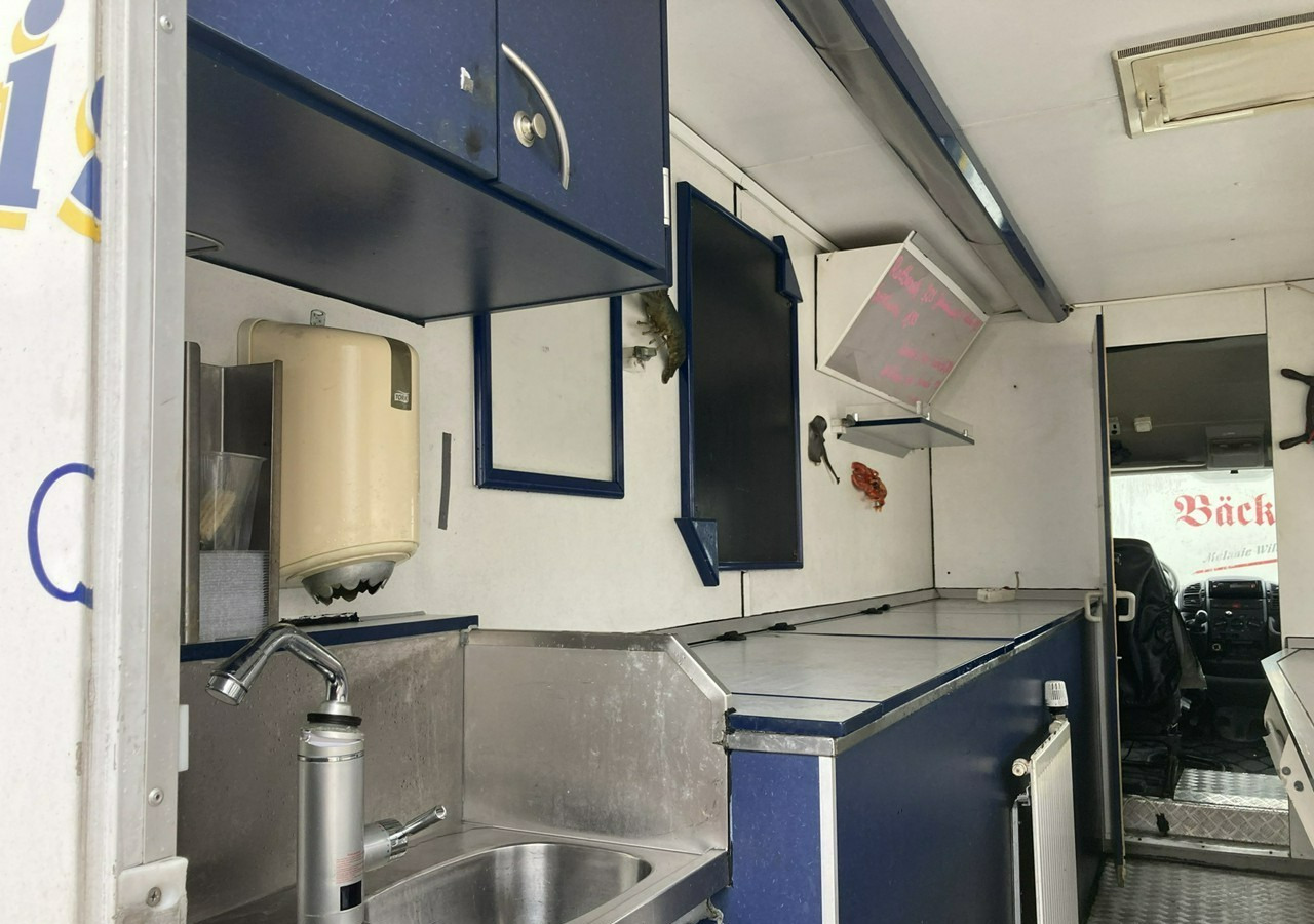 Fiat Ducato Autosklep mięso-ryba Gastronomiczny Food Truck Foodtruck sklep 2004 - Hrana kamion, Dostavno vozilo: slika 3 Fiat Ducato Autosklep mięso-ryba Gastronomiczny Food Truck Foodtruck sklep 2004 - Hrana kamion, Dostavno vozilo: slika 3