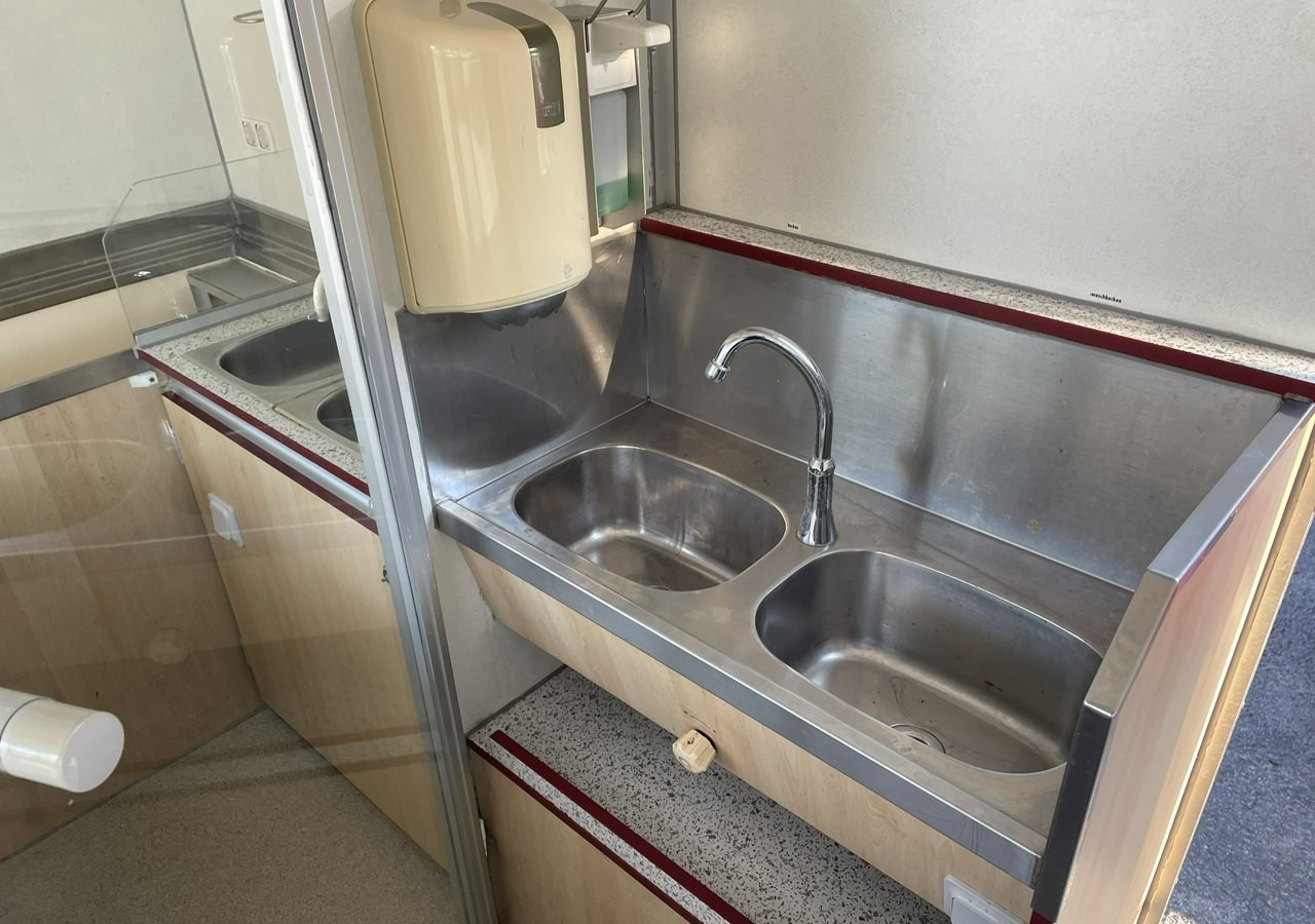 Fiat Ducato Autosklep wędlin Gastronomiczna food truck foodtruck W-zasil DMC 350 - Hrana kamion: slika 5 Fiat Ducato Autosklep wędlin Gastronomiczna food truck foodtruck W-zasil DMC 350 - Hrana kamion: slika 5