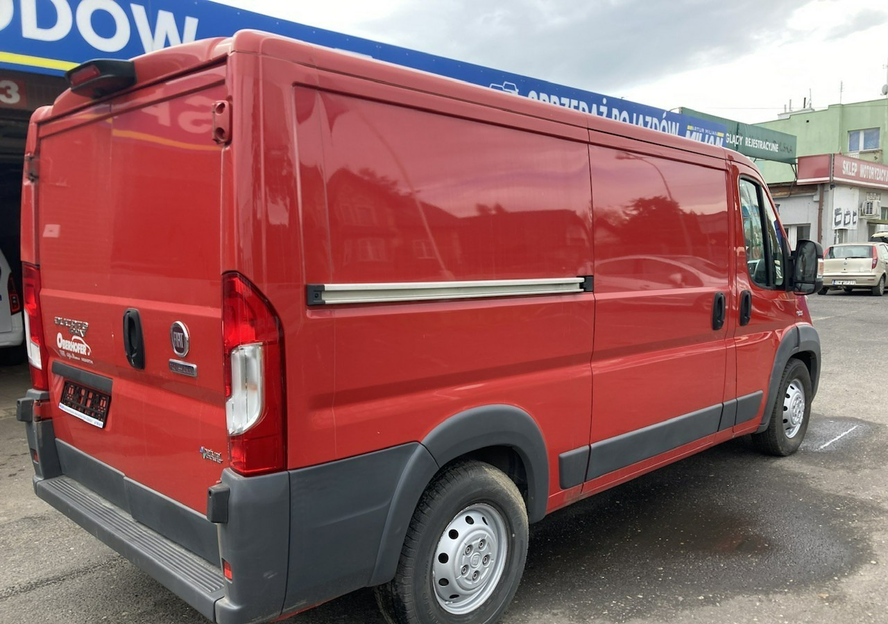 Fiat Ducato Ducato 3.0 CNG+benzyna Klima Navi Kamera 2017 - Furgon: slika 4 Fiat Ducato Ducato 3.0 CNG+benzyna Klima Navi Kamera 2017 - Furgon: slika 4