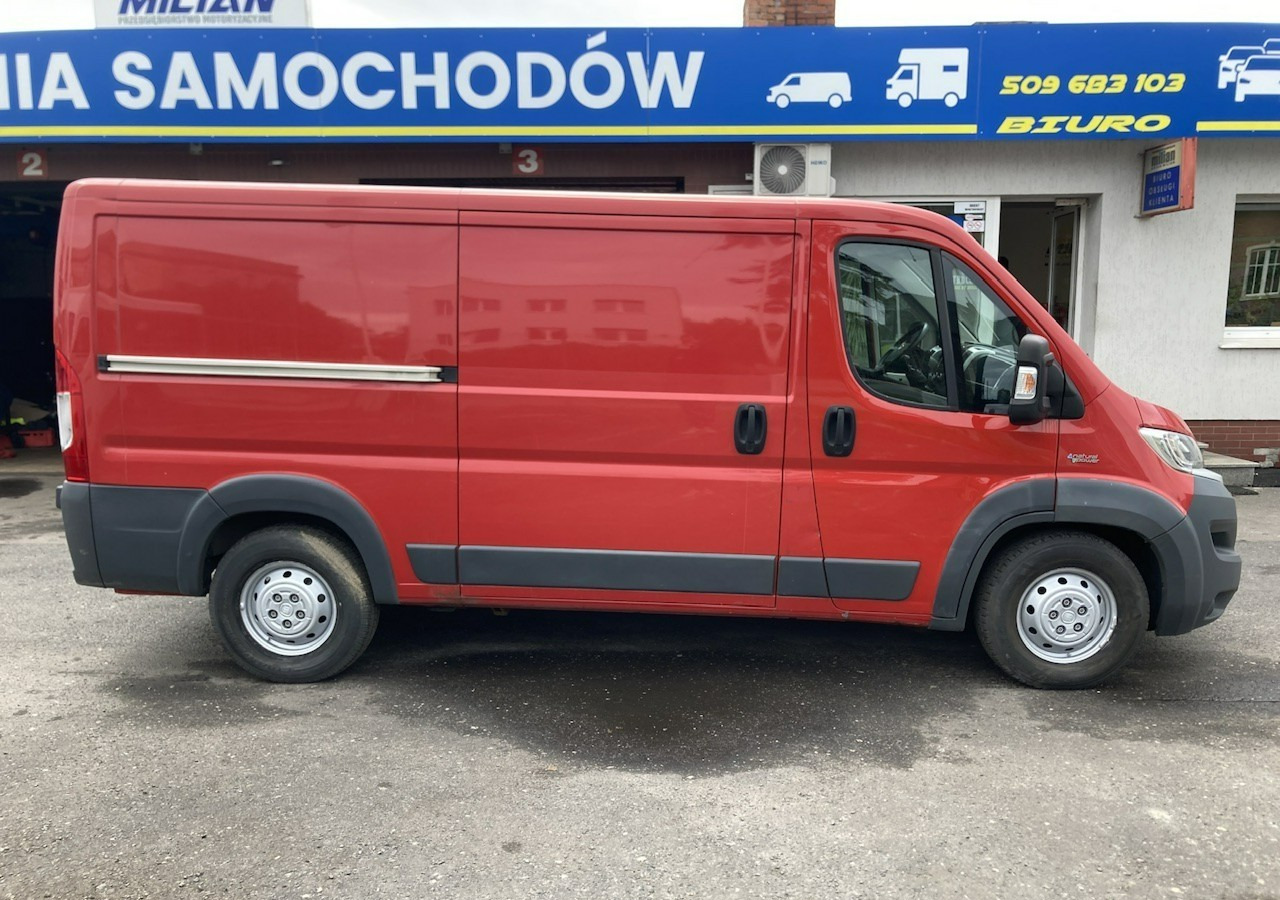 Fiat Ducato Ducato 3.0 CNG+benzyna Klima Navi Kamera 2017 - Furgon: slika 3 Fiat Ducato Ducato 3.0 CNG+benzyna Klima Navi Kamera 2017 - Furgon: slika 3