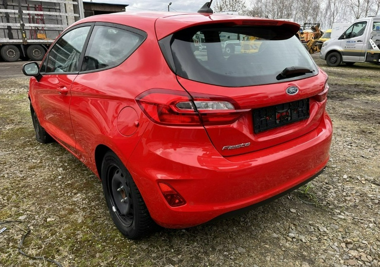 Ford Fiesta IX LIFT 1.1 Benzyna 75KM Klima Carplay Pakiet Winter Cool&Connect 2021 - Hečbek: slika 1 Ford Fiesta IX LIFT 1.1 Benzyna 75KM Klima Carplay Pakiet Winter Cool&Connect 2021 - Hečbek: slika 1