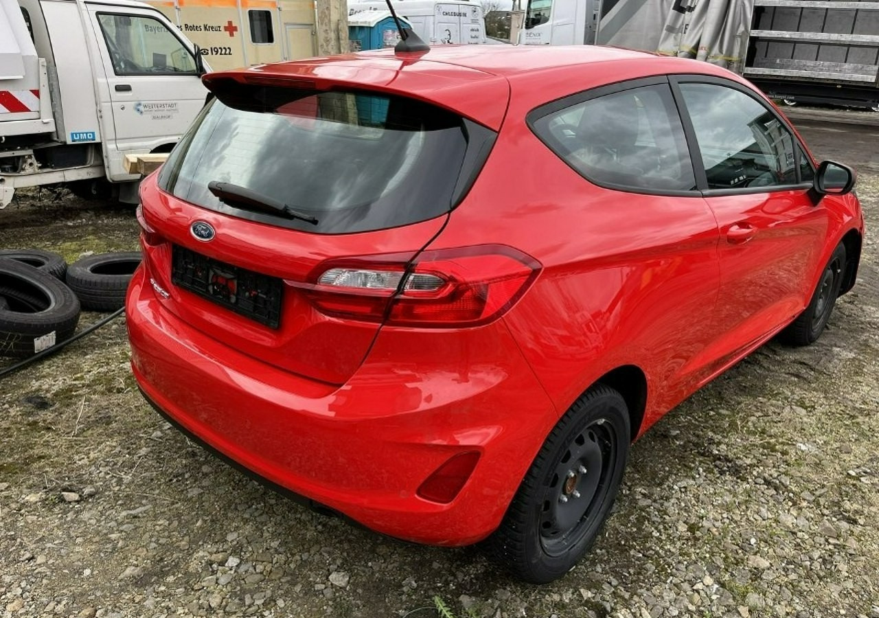 Ford Fiesta IX LIFT 1.1 Benzyna 75KM Klima Carplay Pakiet Winter Cool&Connect 2021 - Hečbek: slika 3 Ford Fiesta IX LIFT 1.1 Benzyna 75KM Klima Carplay Pakiet Winter Cool&Connect 2021 - Hečbek: slika 3