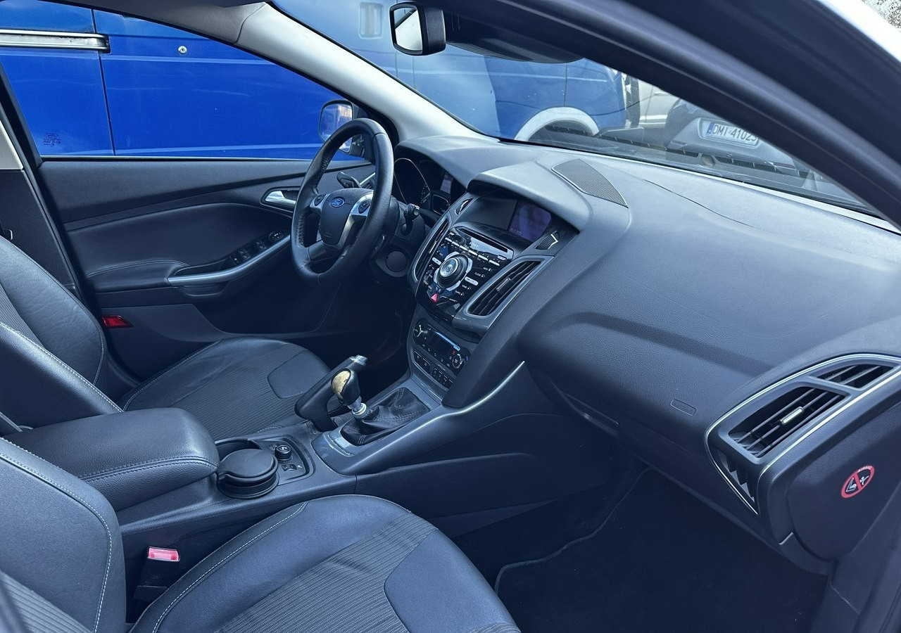 Ford Focus III Ford Focus Bogate wyposażenie 2012 - Hečbek: slika 4 Ford Focus III Ford Focus Bogate wyposażenie 2012 - Hečbek: slika 4